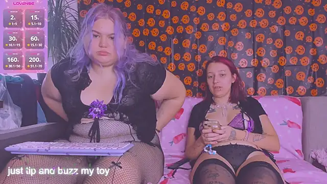 Snapshot of Freakcute_ chatting on October 23, 2025, 2:27 pm Freakcute online show from October 23, 2025, 2:27 pm