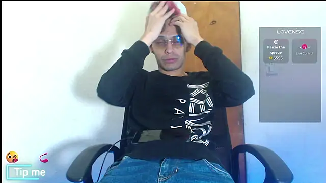 Snapshot of GrayHornyX chatting on February 2, 2026, 6:56 am GrayHornyX online show from February 2, 2026, 6:56 am