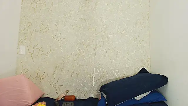 Snapshot of sofi_balvin chatting on September 27, 2025, 7:20 pm sofi balvin online show from September 27, 2025, 7:20 pm