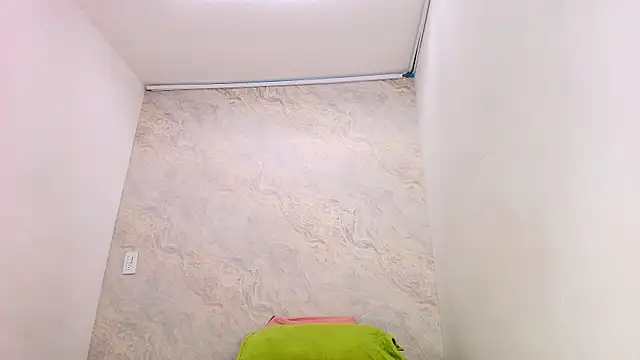 Snapshot of sofi_balvin chatting on March 3, 2025, 7:17 pm sofi balvin online show from March 3, 2025, 7:17 pm