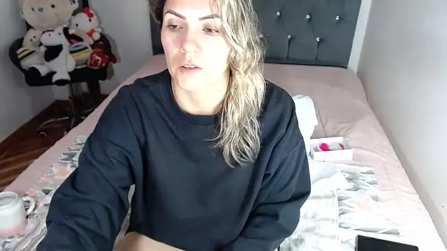 Snapshot of Chantal_hott chatting on February 26, 2026, 8:53 pm Chantal hott online show from February 26, 2026, 8:53 pm