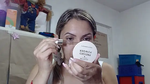 Snapshot of Chantal_hott chatting on January 15, 2026, 3:26 pm Chantal hott online show from January 15, 2026, 3:26 pm