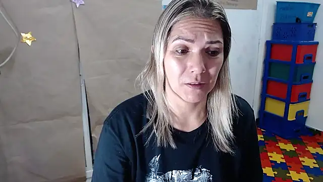 Snapshot of Chantal_hott chatting on January 13, 2026, 4:33 pm Chantal hott online show from January 13, 2026, 4:33 pm