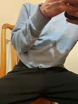 Snapshot of rhuh3991 chatting on March 2, 2025, 11:06 pm rhuh3991 online show from March 2, 2025, 11:06 pm