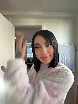 catalina  23 online show from February 24, 2026, 3:35 pm