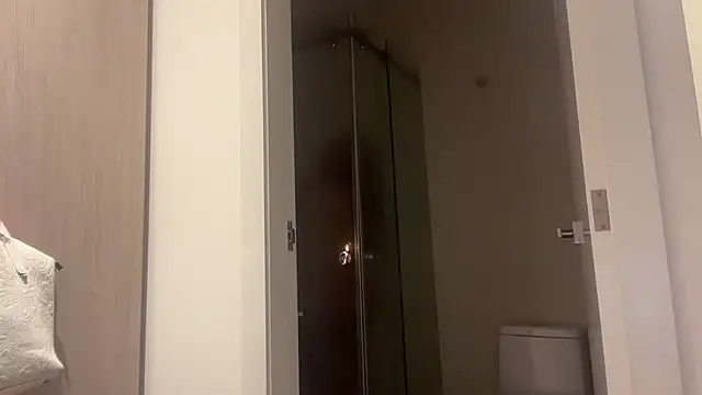 ChocolateCakeQueen online show from March 23, 2025, 6:58 am