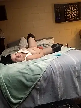 katsmeow710 online show from November 22, 2025, 4:28 pm