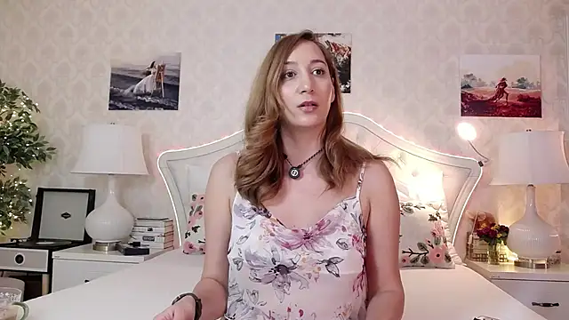 Snapshot of IreneHope chatting on April 27, 2026, 9:40 am IreneHope online show from April 27, 2026, 9:40 am