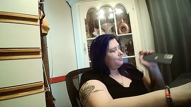 EXOTICLEXXXI online show from April 7, 2026, 4:09 pm