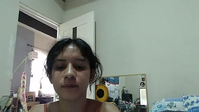 Snapshot of AlinaWoolf_ chatting on August 3, 2026, 4:46 pm AlinaWoolf online show from August 3, 2026, 4:46 pm