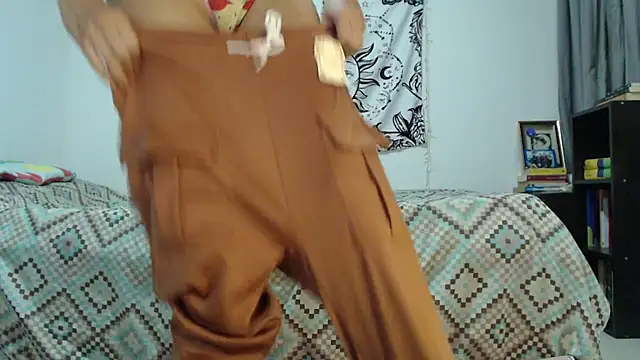 Snapshot of AlinaWoolf_ chatting on February 26, 2025, 2:19 am AlinaWoolf  online show from February 26, 2025, 2:19 am