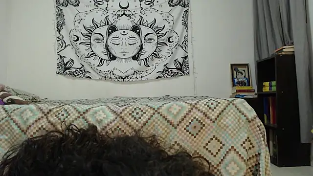 Snapshot of AlinaWoolf_ chatting on December 11, 2024, 2:52 am AlinaWoolf  online show from December 11, 2024, 2:52 am