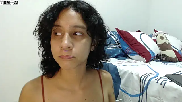 Snapshot of AlinaWoolf_ chatting on October 3, 2025, 2:59 am AlinaWoolf  online show from October 3, 2025, 2:59 am