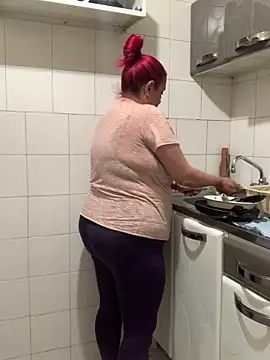 Sammy owens  online show from April 16, 2026, 10:01 pm