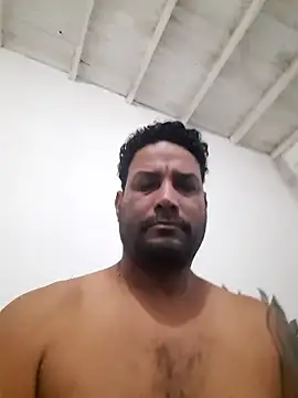 Snapshot of hecwil8 chatting on January 11, 2026, 2:02 pm hecwil8 online show from January 11, 2026, 2:02 pm