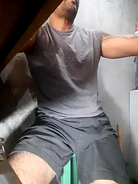 Snapshot of hecwil8 chatting on February 12, 2026, 1:00 pm hecwil8 online show from February 12, 2026, 1:00 pm