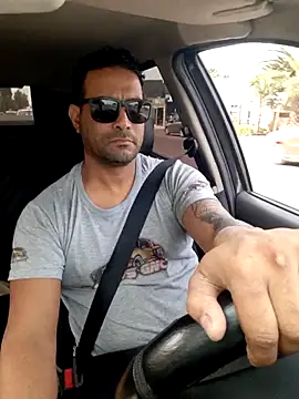 Snapshot of hecwil8 chatting on January 8, 2026, 12:33 pm hecwil8 online show from January 8, 2026, 12:33 pm