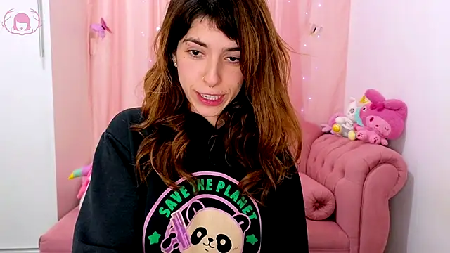 AuroraKatsy online show from October 22, 2025, 10:52 pm