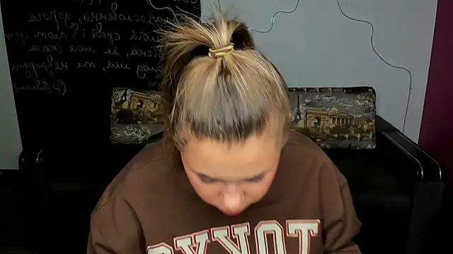 Snapshot of IsabellaBler chatting on November 27, 2025, 6:47 am IsabellaBler online show from November 27, 2025, 6:47 am