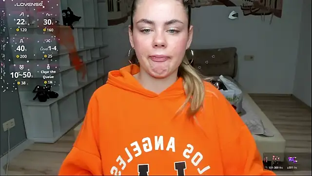 Snapshot of IsabellaBler chatting on October 24, 2025, 6:56 am IsabellaBler online show from October 24, 2025, 6:56 am