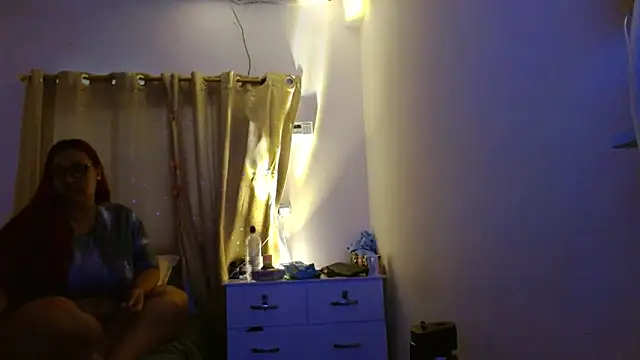 Snapshot of Isabella_Du chatting on June 14, 2026, 10:55 pm Isabella Du online show from June 14, 2026, 10:55 pm