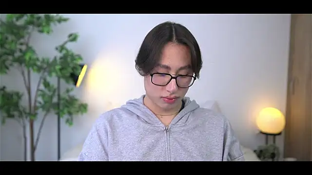 Snapshot of SrLuis18 chatting on January 8, 2026, 6:47 pm SrLuis18 online show from January 8, 2026, 6:47 pm