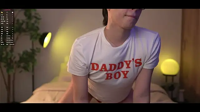 Snapshot of SrLuis18 chatting on March 1, 2026, 2:22 am SrLuis18 online show from March 1, 2026, 2:22 am