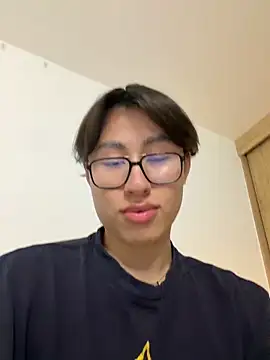 SrLuis18 online show from April 5, 2026, 10:38 pm