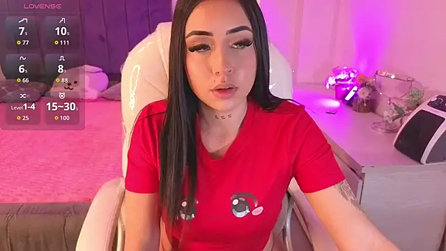 Snapshot of iam_sofiia chatting on November 6, 2025, 9:19 pm iam sofiia online show from November 6, 2025, 9:19 pm