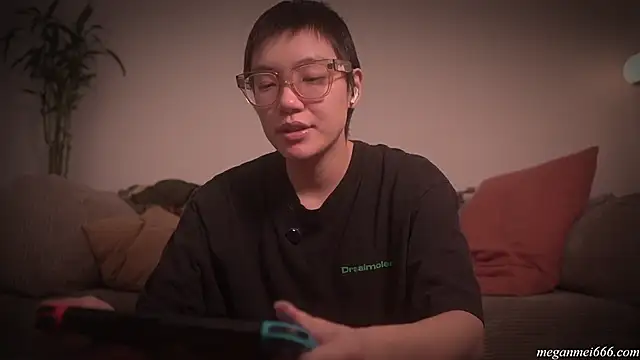 meganmei666 online show from February 25, 2026, 3:18 am