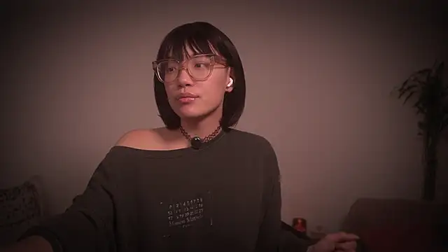 Snapshot of meganmei666 chatting on November 10, 2025, 2:27 am meganmei666 online show from November 10, 2025, 2:27 am