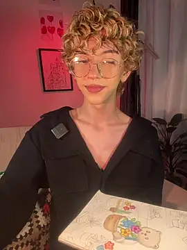 lyamthommpson online show from April 3, 2026, 2:40 am