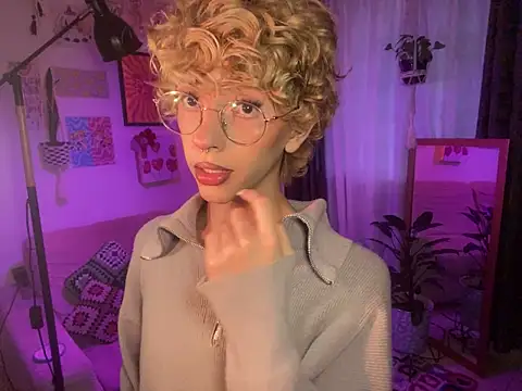 lyamthommpson online show from March 26, 2026, 8:51 pm