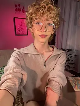 lyamthommpson online show from April 14, 2026, 2:27 am