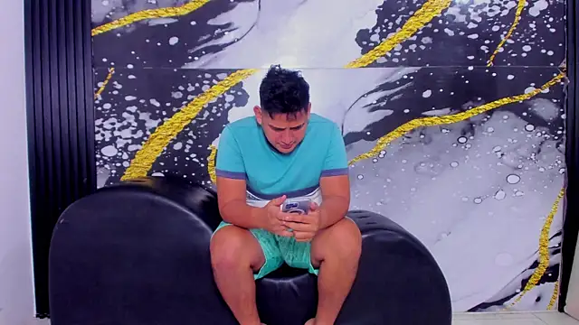 Snapshot of sweethot___ chatting on September 19, 2025, 2:10 pm sweethot online show from September 19, 2025, 2:10 pm