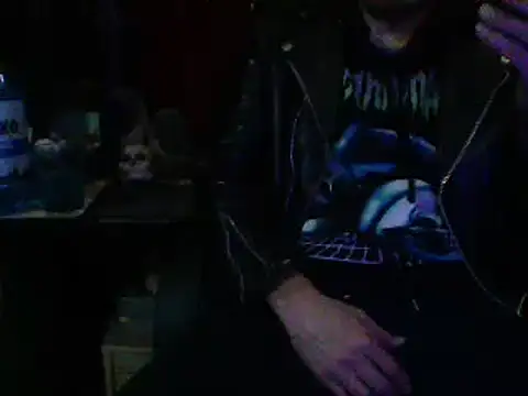 Snapshot of mrdemoncrowly chatting on October 30, 2025, 8:34 am mrdemoncrowly online show from October 30, 2025, 8:34 am