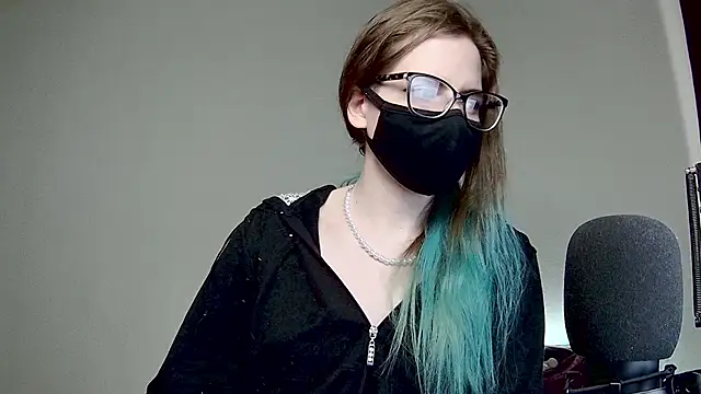 amber candyfloss online show from February 24, 2025, 5:22 am