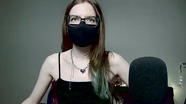 amber candyfloss online show from November 24, 2025, 11:27 pm