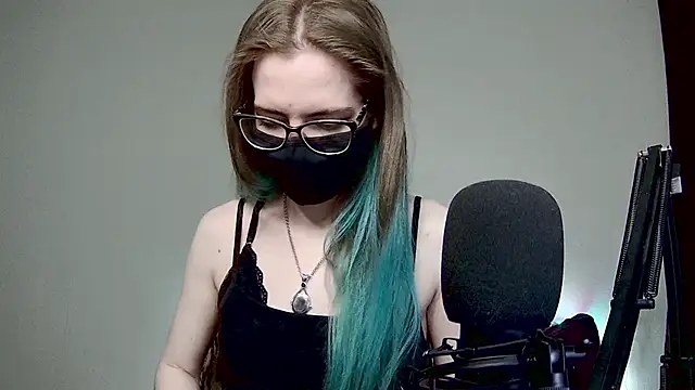 amber candyfloss online show from February 2, 2025, 9:13 pm