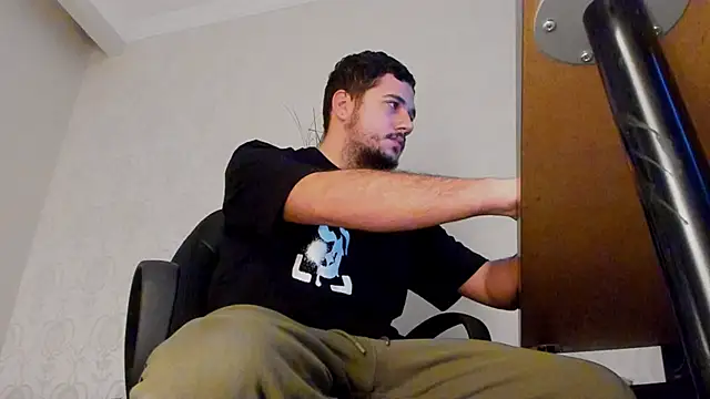 Snapshot of JoshKnights chatting on November 14, 2025, 6:28 am JoshKnights online show from November 14, 2025, 6:28 am