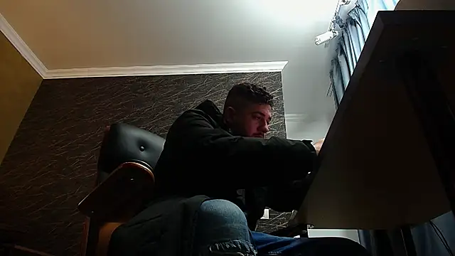 Snapshot of JoshKnights chatting on December 4, 2025, 6:01 am JoshKnights online show from December 4, 2025, 6:01 am