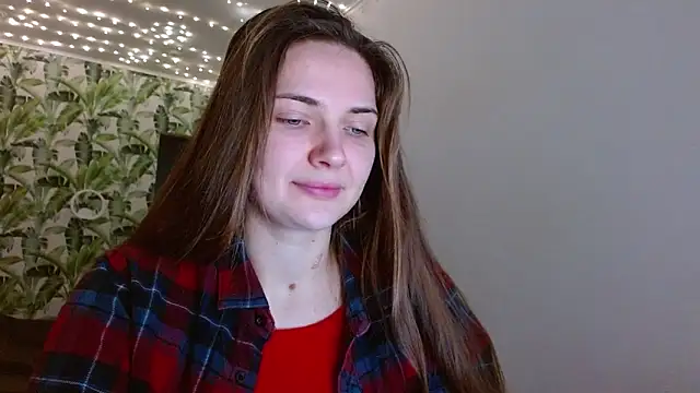 Snapshot of Olivia_shine chatting on January 9, 2026, 5:25 am Olivia shine online show from January 9, 2026, 5:25 am