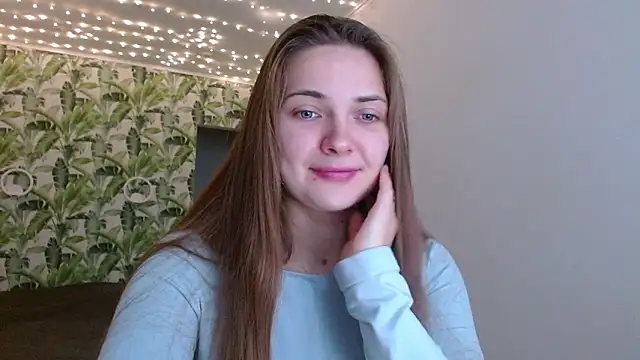 Olivia shine online show from October 23, 2025, 4:22 am