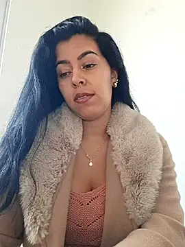 Snapshot of Emily_Wane chatting on May 18, 2026, 5:18 pm Emily Wane online show from May 18, 2026, 5:18 pm