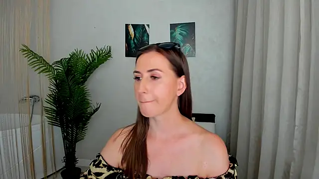 PassionGlow online show from July 9, 2026, 7:13 pm