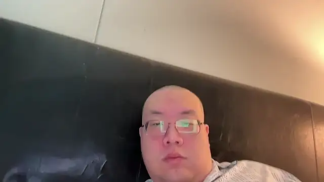 slaveasianboy online show from December 5, 2024, 3:55 pm