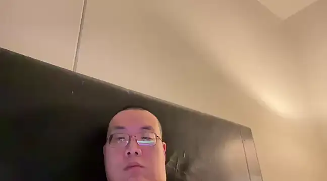 slaveasianboy online show from December 18, 2024, 11:13 am