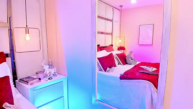 elizavenus online show from February 25, 2026, 12:49 pm