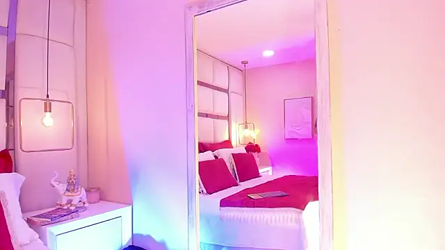 elizavenus online show from March 11, 2026, 1:05 pm