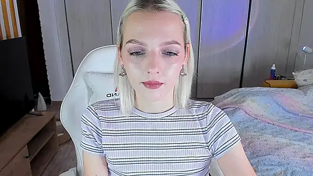 ice pixie online show from December 21, 2024, 4:03 pm